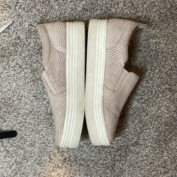 Marc Fisher Blush Pink Platform Slip On Shoe | Size 10 - Picture 2 of 6